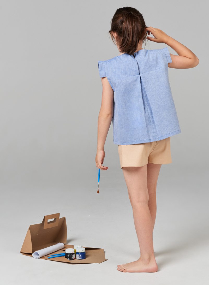                                                                                                                       Blouse with pockets